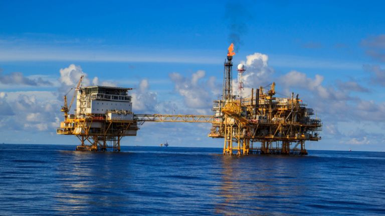 Πετρέλαιο και στο Ιόνιο: Πέφτουν οι υπογραφές για γεωτρήσεις