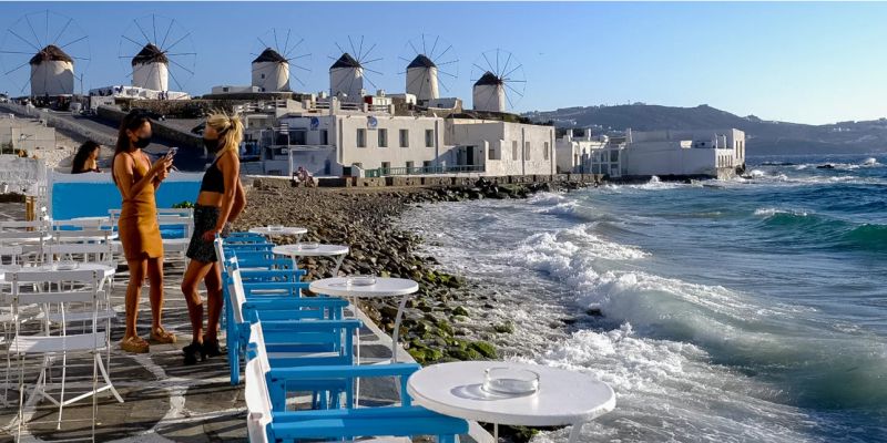Οι νέες τάσεις στον τουρισμό – Πώς θα μπει η Ελλάδα σε μια αγορά 1,3 τρισ. δολαρίων