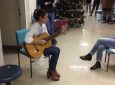 Ιωάννινα: Νεαροί γιατροί έπαιξαν μουσική στους ασθενείς τους