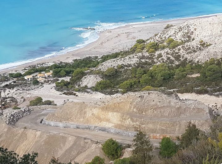 Gradually restoration of the access to the beaches Yialos and Egremni