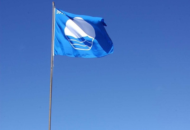 Με 9 γαλάζιες σημαίες βραβεύτηκε η Λευκάδα για το 2017