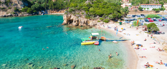 Κέρκυρα, το πρώτο ελληνικό νησί που χάρισε πρόσβαση στις παραλίες του σε άτομα με κινητικά προβλήματα