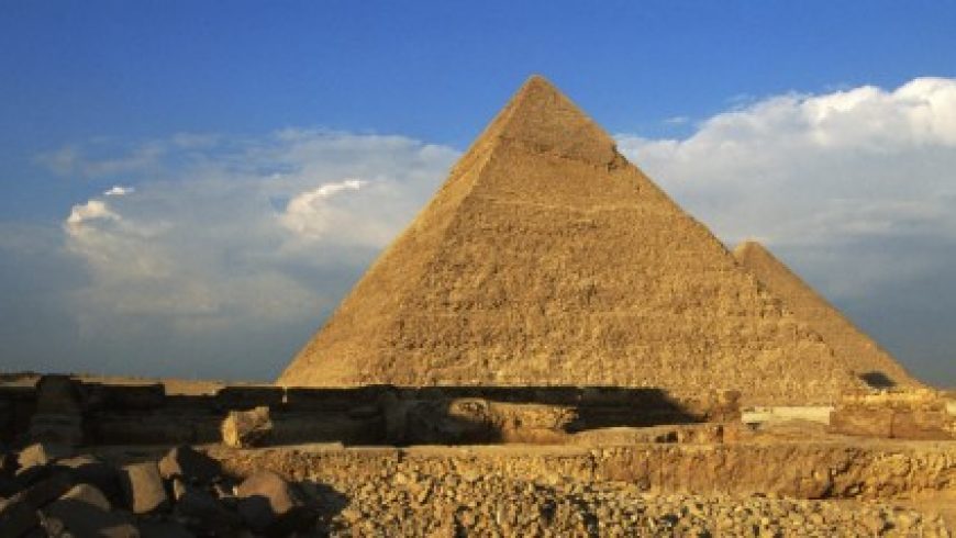 Πάπυρος «έλυσε» το μυστήριο για το πώς οι Αιγύπτιοι κατάφεραν να φτιάξουν τη Μεγάλη Πυραμίδα της Γκίζας