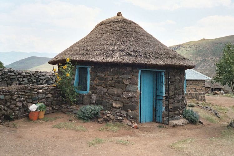 10+ Different Types of Houses Found in Countries Around the World