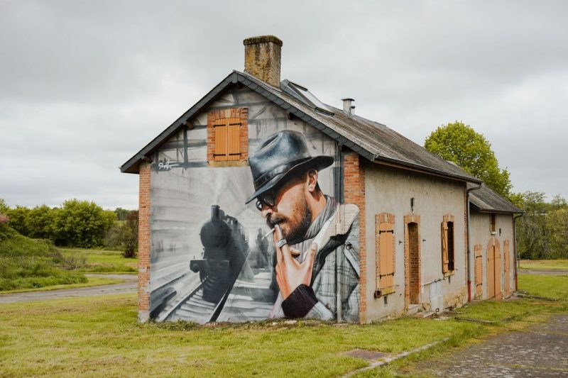 Τρεις Έλληνες street artists «βάφουν» ένα εγκαταλελειμμένο κτίριο στη Γαλλία