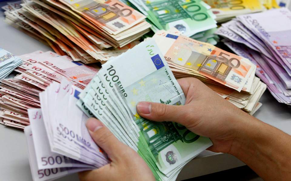 30 «χρυσές βίζες» για τους επενδυτές της Λευκάδας