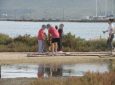 Μαθητές του δημοτικού συνέβαλαν στoν καθαρισμό της λιμνοθάλασσας