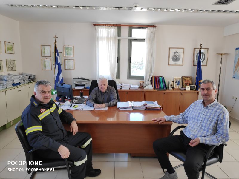 Συνάντηση του Αντιπεριφερειάρχη Λευκάδας με τον νέο διοικητή της Πυροσβεστικής