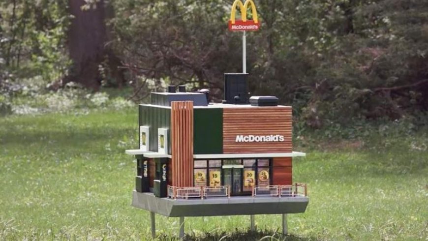 McHive: το μικρότερο McDonald’s στον κόσμο είναι για… μέλισσες