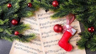 Κάλαντα και χριστουγεννιάτικα τραγούδια από τη Νέα Χορωδία και την Αγιομαυρίτικη Παρέα στο ΚΑΠΗ