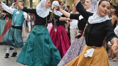 Ας κρατήσουν οι χοροί: Φαρομανητά & Διεθνές Φεστιβάλ Φολκλόρ σε ένα βίντεο