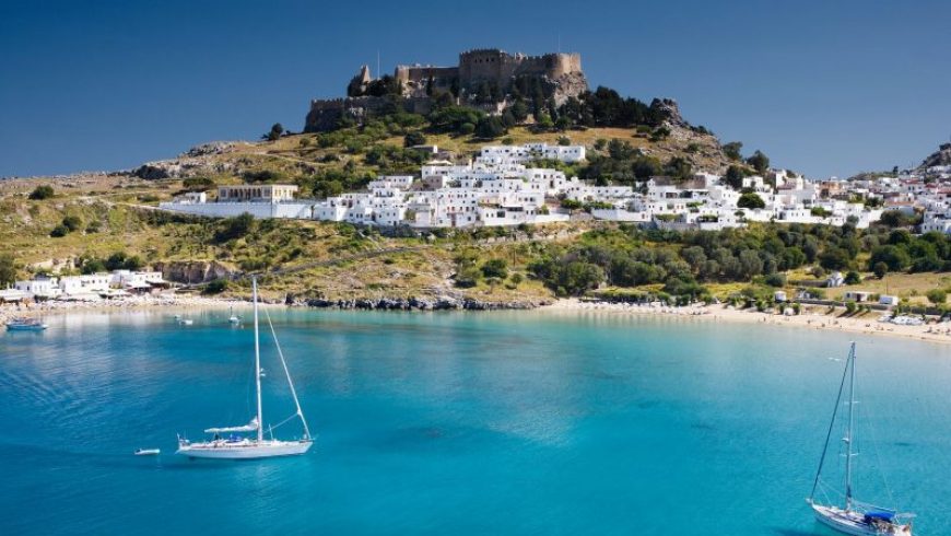 Οκτώ τουριστικά «hot spot» που ανοίγουν τον Ιούνιο – Ανάμεσα τους και η Ελλάδα