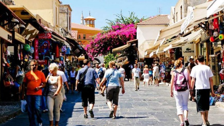 Επίσημη έναρξη ελληνικού τουρισμού στις 14 Μαΐου