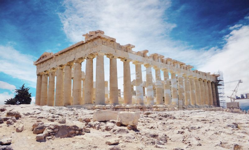 BBC: Η Ελλάδα περιμένει την επιστροφή των τουριστών