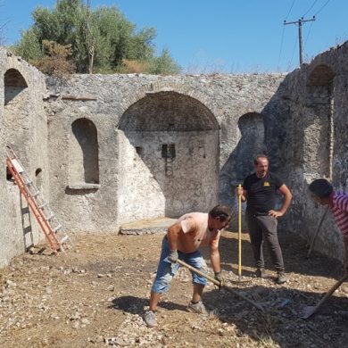 Δήμος Λευκάδας: Καθαρισμός & Ανάδειξη Ι.Ν. Υπεραγίας Θεοτόκου