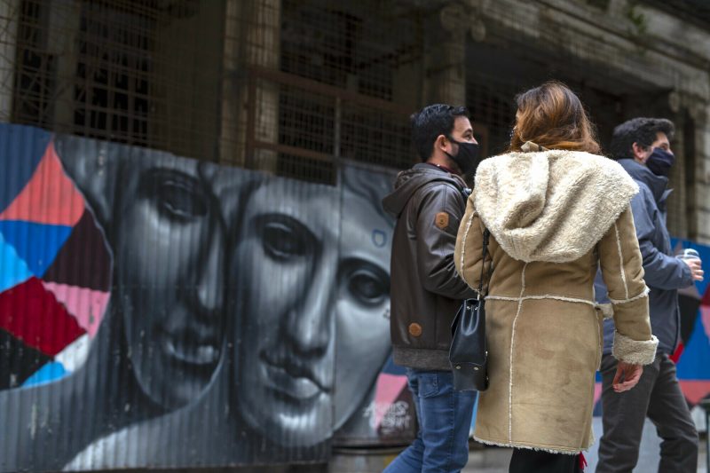 Κορωνοϊός: Τα δύο σενάρια για την κορύφωση της πανδημίας στην Ελλάδα – Ανησυχία για τους «σκληρούς» δείκτες