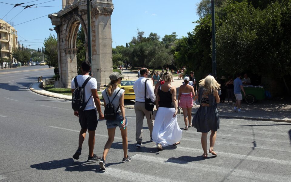 Γερμανοί, Βρετανοί και Γάλλοι στήριξαν τον ελληνικό τουρισμό