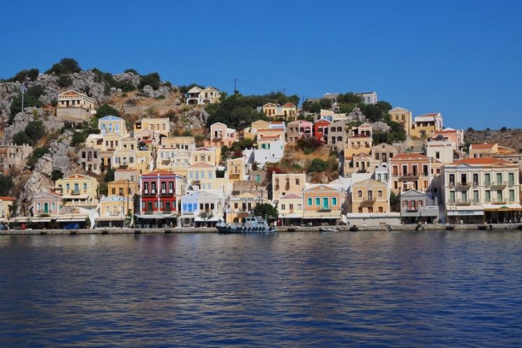 Διεθνές Μέσο διάλεξε τα 20 ωραιότερα ελληνικά νησιά