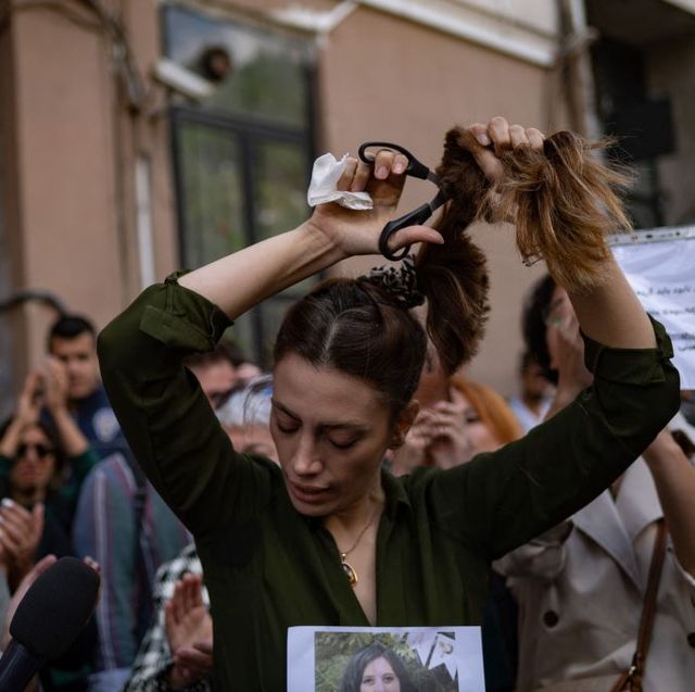 Φωτογραφία ημέρας: οι γυναίκες του Ιράν στους δρόμους