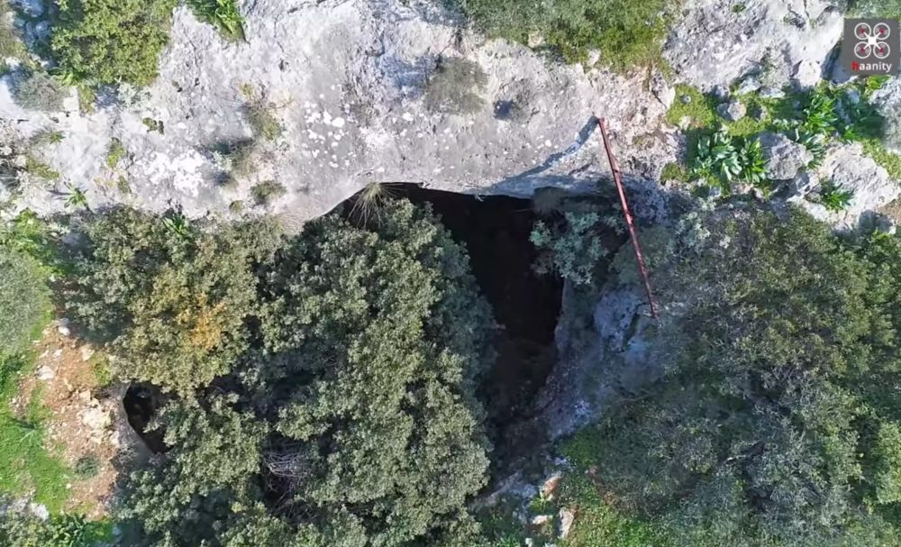 Η σπηλιά της Αττικής στην οποία κάποτε ζούσαν πάνθηρες