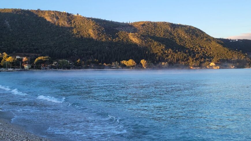 Φωτογραφία ημέρας: Sea smoke στον Αη-Γιάννη