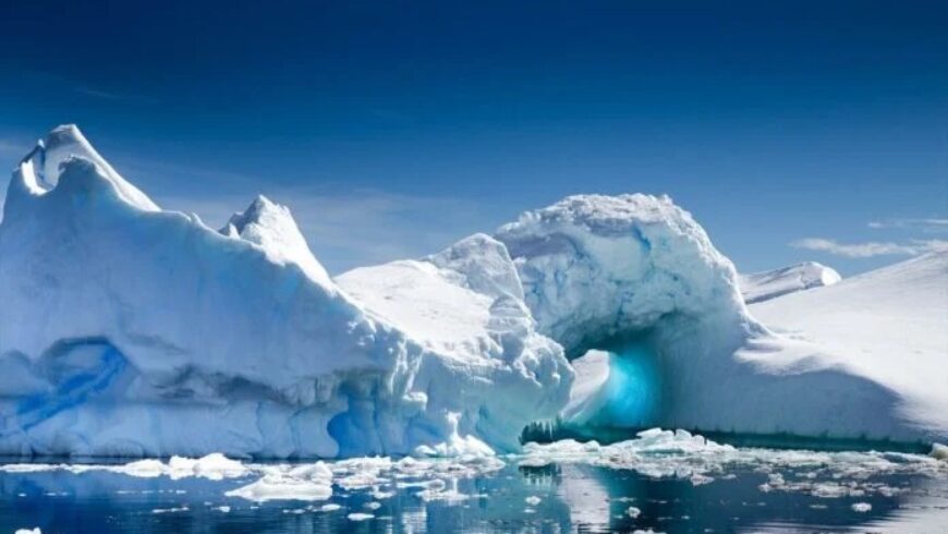 Η Ανταρκτική λιώνει και έχει ρίξει στη θάλασσα 7,5 τρισεκατομμύρια τόνους νερού