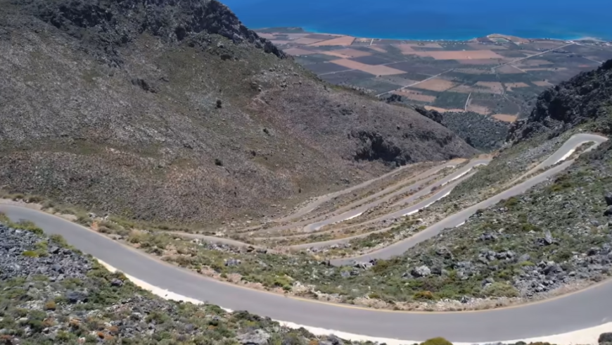 Αυτός είναι ο πιο επικίνδυνος αλλά και ο ομορφότερος δρόμος της Ελλάδας (video)
