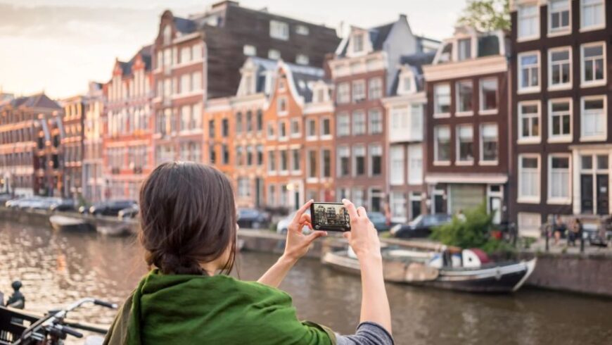 Το Άμστερνταμ απαγόρευσε την ανέγερση νέων ξενοδοχείων